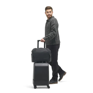Nomatic Messenger Bag