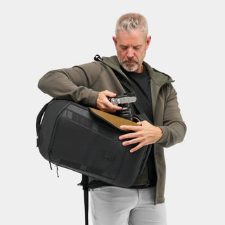 Nomatic McKinnon Camera Pack 35L Black V2