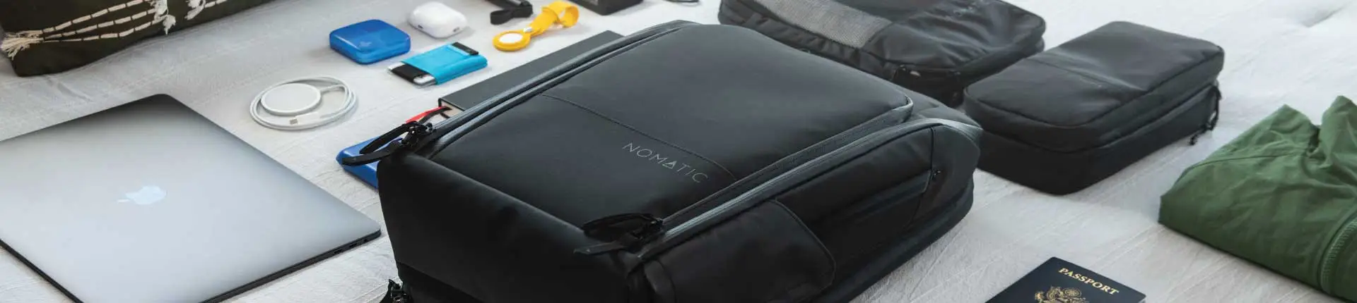 nomatic travel bags