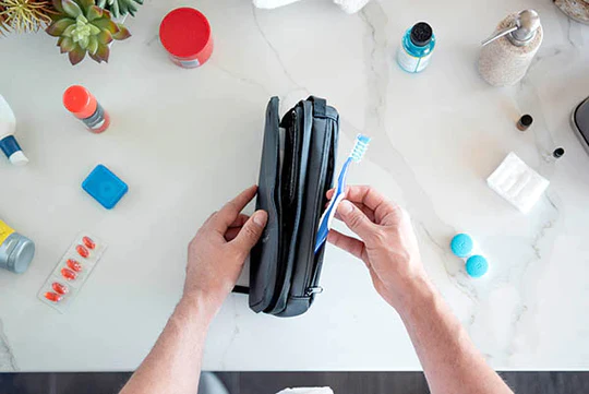 MEET THE NOMATIC TOILETRY BAG -2
